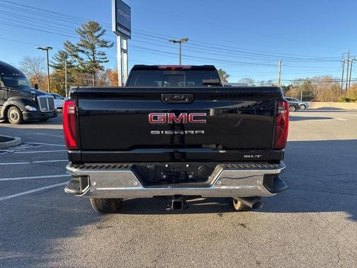 2026 GMC Sierra 2500 SLT