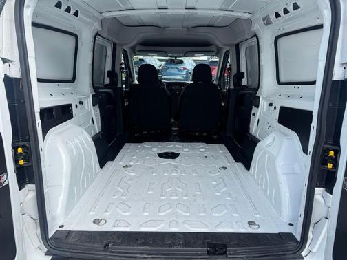 Bright White 2022 RAM ProMaster City Base