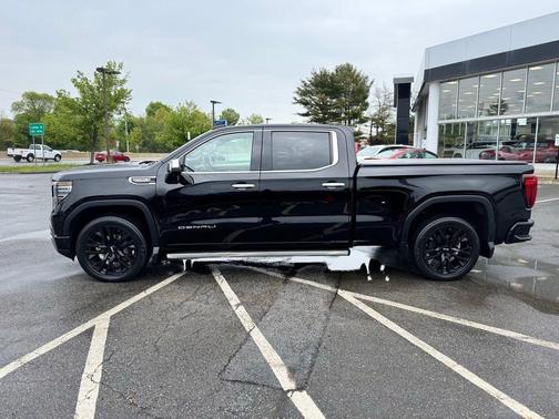 Onyx Black 2022 GMC Sierra 1500 Denali