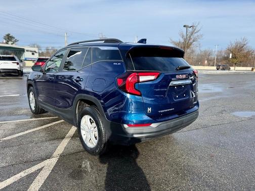 2022 GMC Terrain SLE