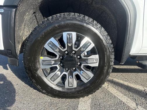 2026 GMC Sierra 2500 Denali