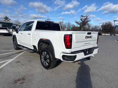 2026 GMC Sierra 2500 Denali