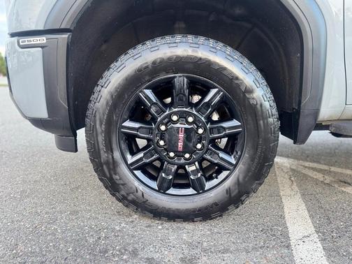 2024 GMC Sierra 2500 AT4