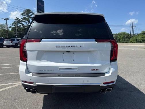 Summit White 2026 GMC Yukon XL Denali