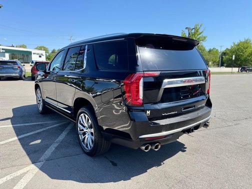 Onyx Black 2023 GMC Yukon Denali