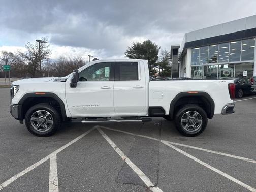 2026 GMC Sierra 2500 SLE