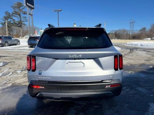 Gray 2023 Kia Sorento X-Line EX