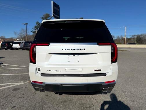 2025 GMC Yukon Denali