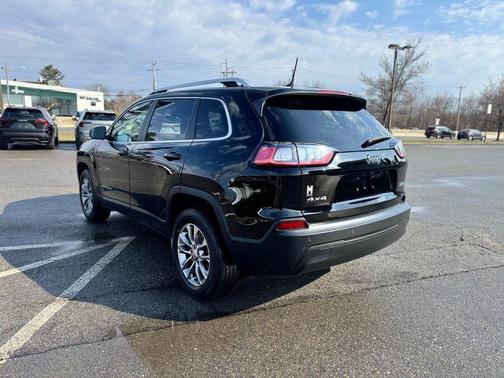 Diamond Black 2020 Jeep Cherokee Latitude Plus