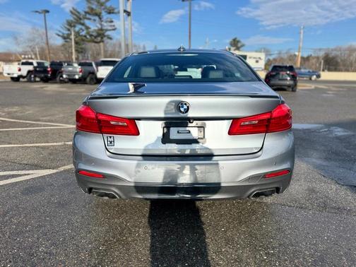 2018 BMW 540 i xDrive