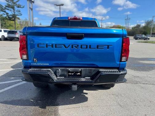 Glacier Blue Metallic 2024 Chevrolet Colorado Trail Boss