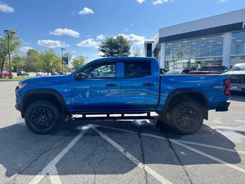 Glacier Blue Metallic 2024 Chevrolet Colorado Trail Boss