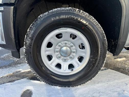 2025 GMC Sierra 2500 Pro