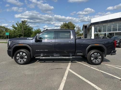 2025 GMC Sierra 2500 Denali