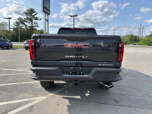 2025 GMC Sierra 2500 Denali