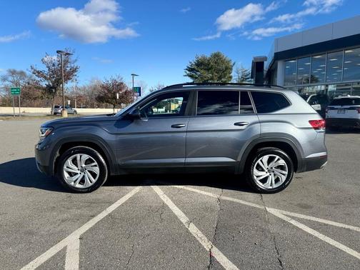 2023 Volkswagen Atlas 3.6L SE w/Technology