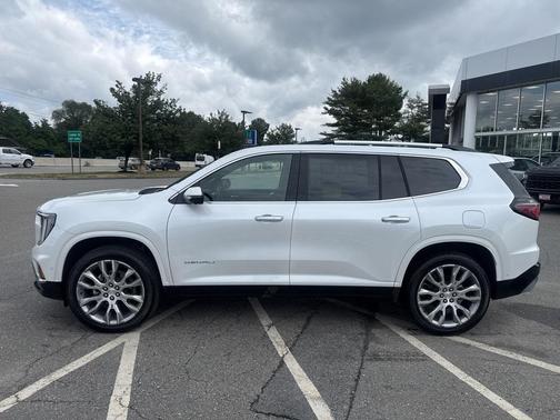2025 GMC Acadia Denali