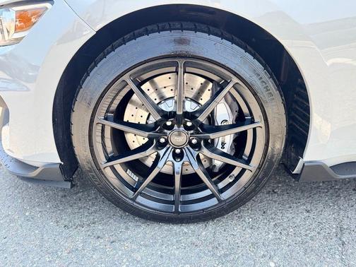 Gray 2016 Ford Shelby GT350 Base
