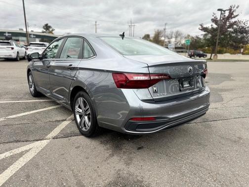 2023 Volkswagen Jetta 1.5T SE
