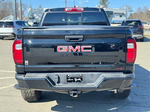 2024 GMC Canyon AT4