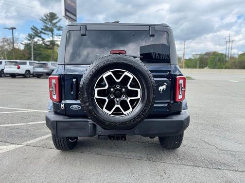 Blue 2021 Ford Bronco Base