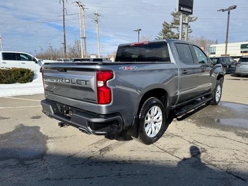 2021 Chevrolet Silverado 1500 Custom