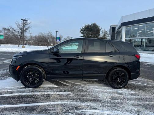 2023 Chevrolet Equinox LS
