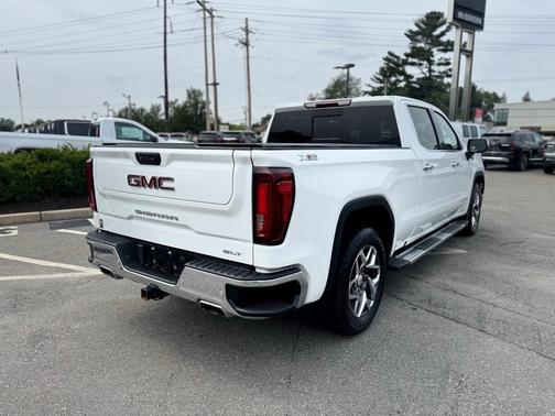 2022 GMC Sierra 1500 SLT