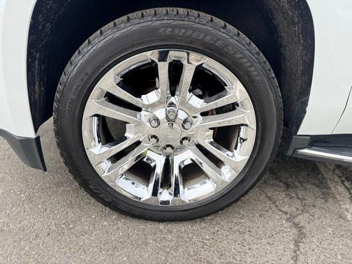 Summit White 2018 GMC Yukon SLT