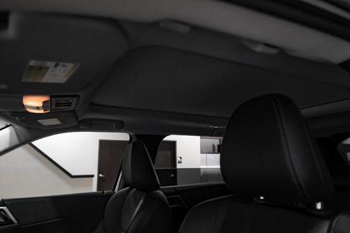 White Diamond 2024 Mitsubishi Outlander SE 2.5 2WD