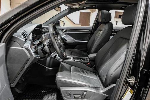 2023 Audi Q3 Premium 45 TFSI S line quattro Tiptronic