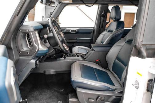 White 2024 Ford Bronco Outer Banks