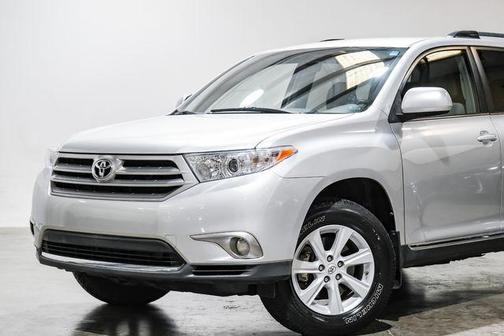 2012 Toyota Highlander SE