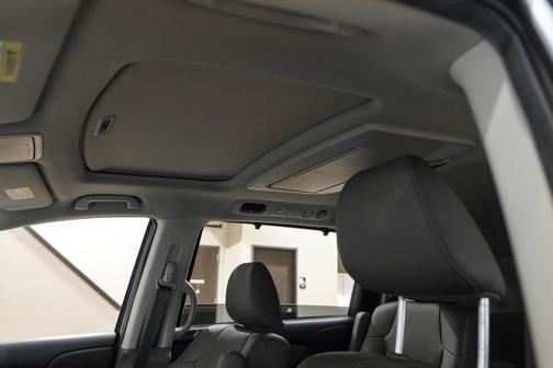 Modern Steel Metallic 2017 Honda Odyssey Touring Elite