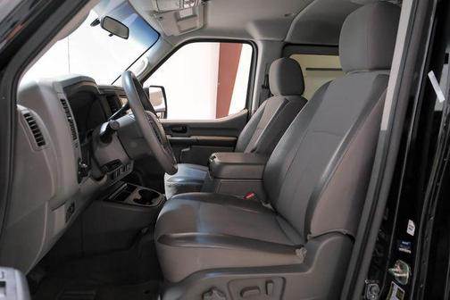 2020 Nissan NV Passenger NV3500 HD S V6