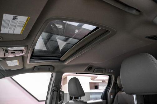 2017 Toyota Sienna XLE Premium