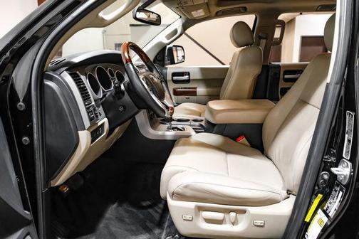 Black 2015 Toyota Sequoia Platinum