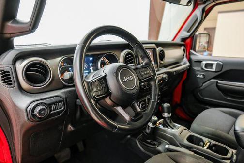 2020 Jeep Wrangler Unlimited Willys 4X4