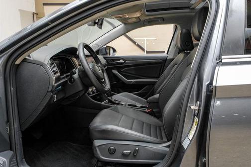 Platinum Gray Metallic 2021 Volkswagen Jetta 1.4T SEL