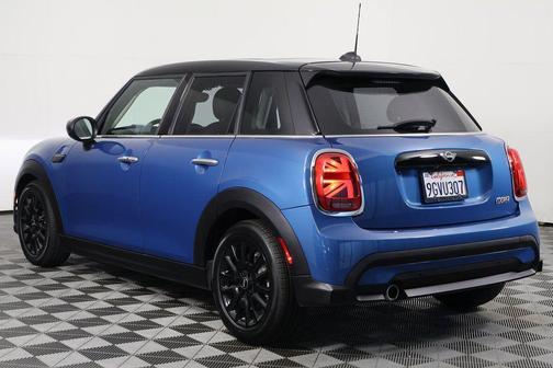 2024 MINI Hardtop Cooper