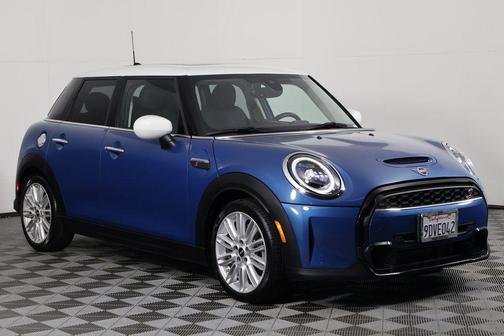 2023 MINI Hardtop Cooper S