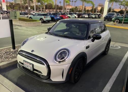 2023 MINI Hardtop Cooper