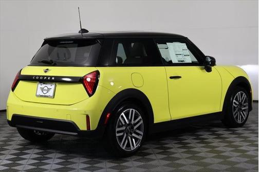 2026 MINI Hardtop Oxford Edition