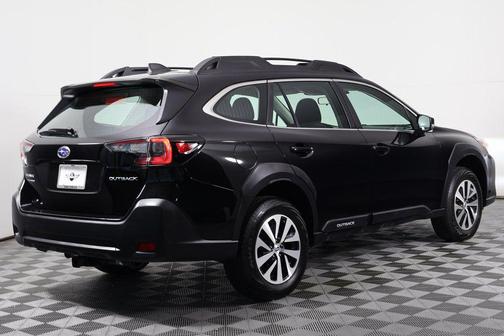 2023 Subaru Outback Base