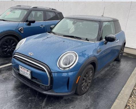2023 MINI Hardtop Cooper