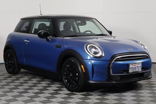 2023 MINI Hardtop Cooper