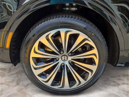 2024 Bentley Bentayga Azure