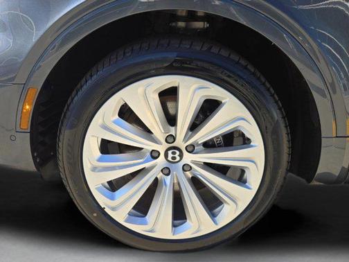 2025 Bentley Bentayga EWB Azure