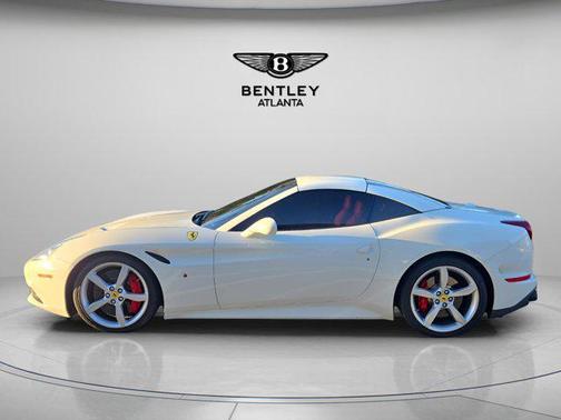 2017 Ferrari California T
