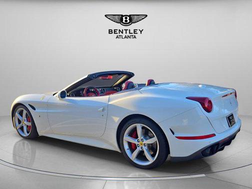 2017 Ferrari California T